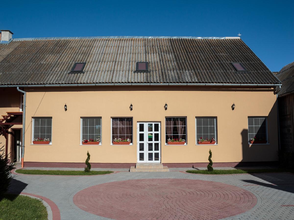 Gyongyvirag Panzio Acomodação com café da manhã Turia Exterior foto